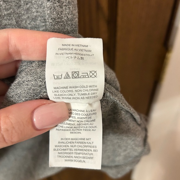 Madewell Gray Tee with Colorful Embroidered Accents Small - Picture 6 of 6